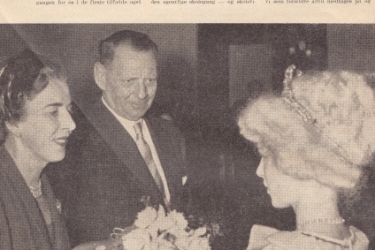 1957-Kong-Frederik-IX-og-Dronning-Ingrid-i-anl.-af-Doeveundervisnings-150-aars-jubilaeum