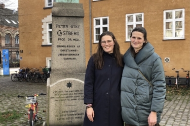 Den 5. november 2021 fik DHS besøg af Ida Castberg og søsterenElisabeth. Begge slægtninge af Castbergfamilien. Castberg er derestiptiptipoldefars bror.