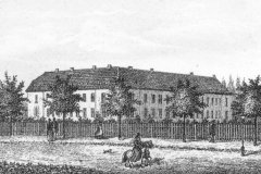 1870 Til Det kgl. Døvstumme-Institut på Citadelsvej hørte også en hest til embedet som forstander og direktør. Der var jo langt ind til de officielle kontorer på Slotsholmen. Hesten havde stald ved gymnastikhuset.